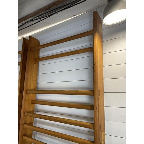 Gymnastick Ladders in Wood, 1960s, Set of 2 For Sale - Image 4 of 6