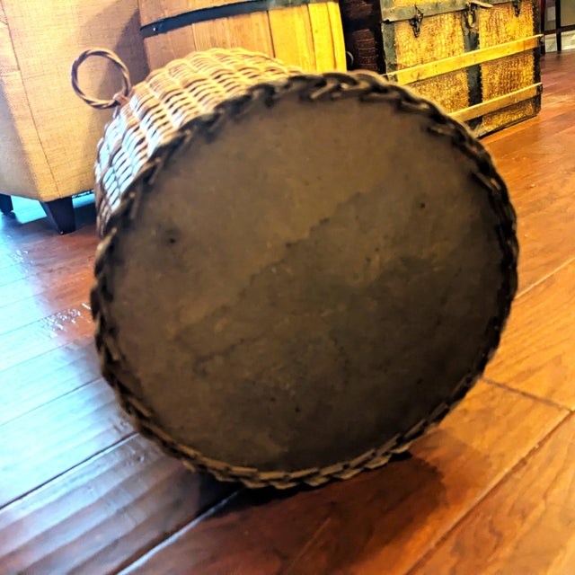 Mid-Century Modern German Tall Wicker Basket With Lid and Handles - 1980s For Sale - Image 3 of 4