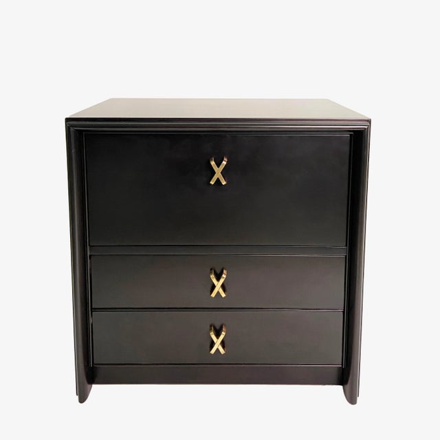 Johnson Furniture Co. Mid-Century Modern Paul Frankl Nightstands Lacquered in Ebony, Pair For Sale - Image 4 of 8