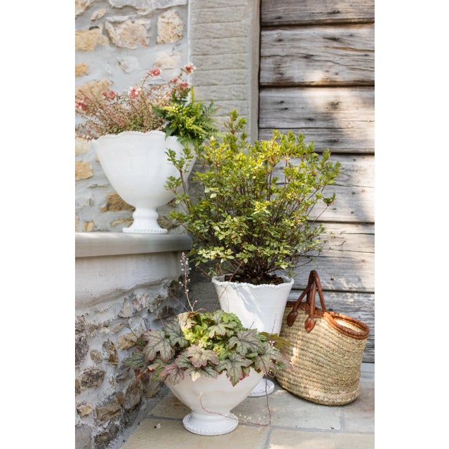 Italian VIETRI Perline Terra Bianca Short Footed Cachepot For Sale - Image 3 of 4