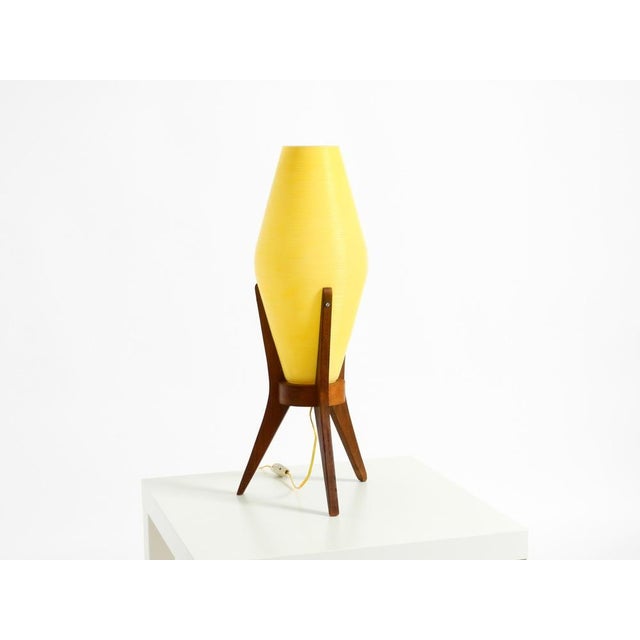 Mid-Century Modern Mid-Century Modern Tripod Wooden Table Lamp with Plastic Shade by Regina Leuchtvase, 1950s For Sale - Image 3 of 18