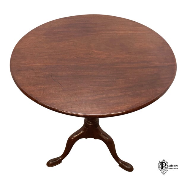 Late 20th Century Vintage Traditional Chippendale Style Mahogany Tilt Too Accent Table For Sale - Image 5 of 10