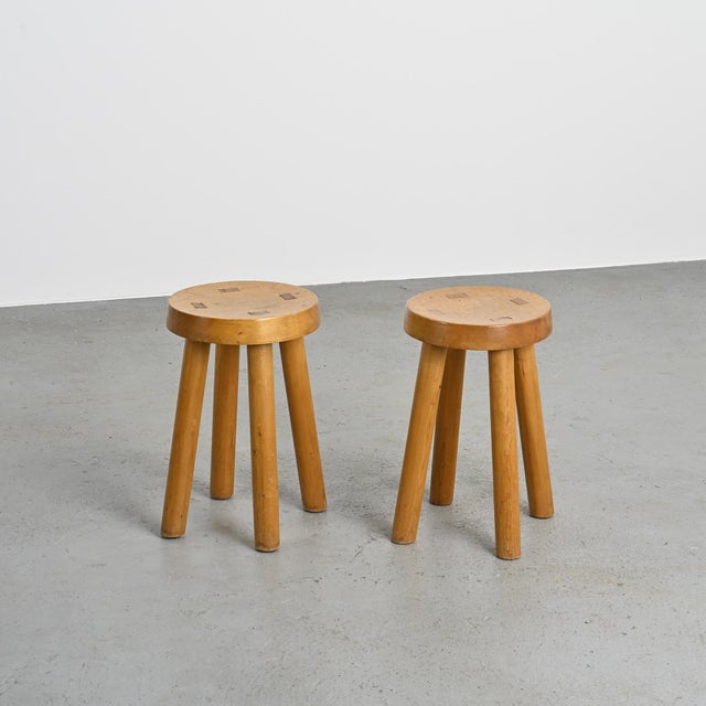 Pine Stools by Charlotte Perriand for Les Arcs, 1960s, Set of 2 For Sale - Image 9 of 10