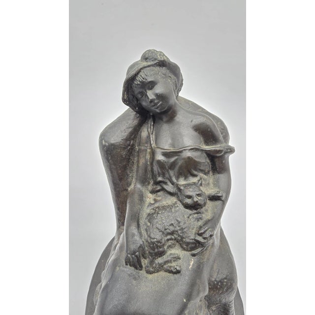 Mid 20th Century Mid 20th Century H. Kalish Fille Et Chat Girl Woman Lady With Cat Bronze Statue For Sale - Image 5 of 10