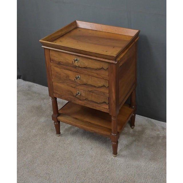 Small Louis-Philippe Walnut Side Table, 19th Century For Sale - Image 4 of 18