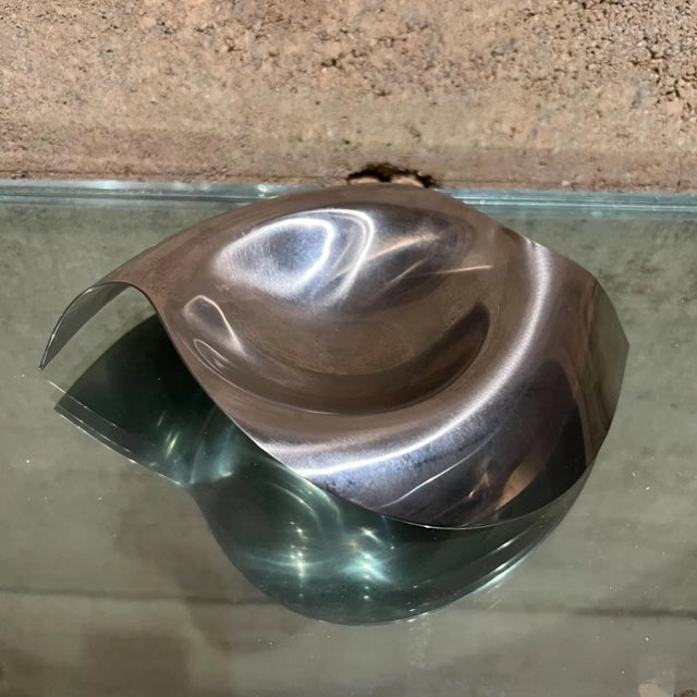 Modern 1993 Georg Jensen Denmark Sculptural Stainless Please Pass Me Dish For Sale - Image 3 of 10