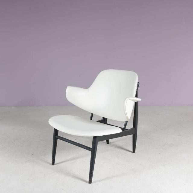 Shell Chair by Ib Kofod-Larsen for Christensen & Larsen, Denmark, 1950s For Sale - Image 6 of 12