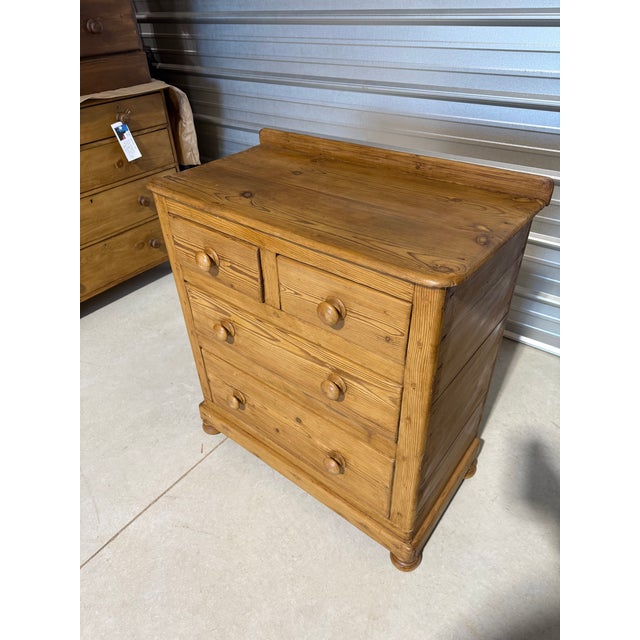 Late 19th Century Antique Pine Two Over Two Drawers - Chest of Drawers With Lip From England For Sale - Image 5 of 18