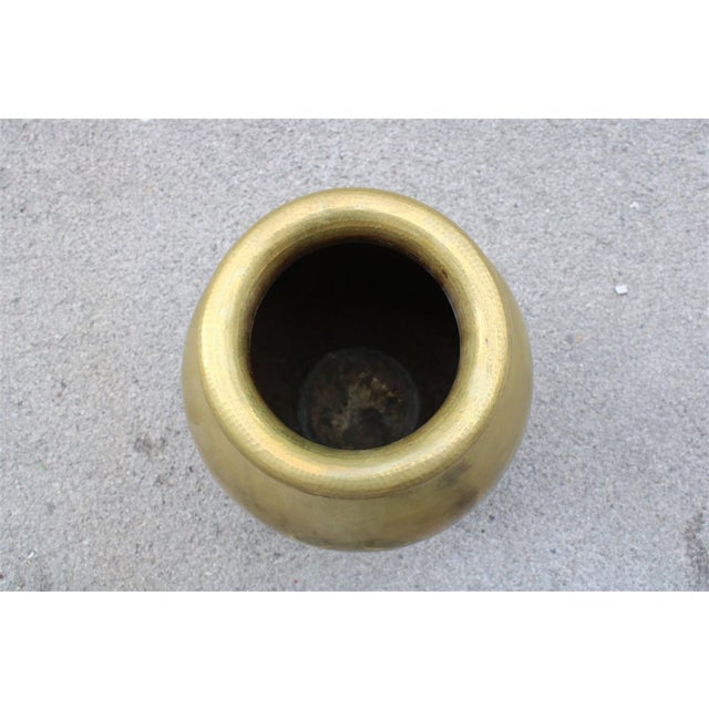 Large Hand-Hammered Brass Vase, 1970s, in Very Good conditions. Designed 1970 to 1979