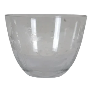 Mid 20th Century Queen Lace Crystal Pheasants Wildlife Centerpiece Serving Bowl Compote