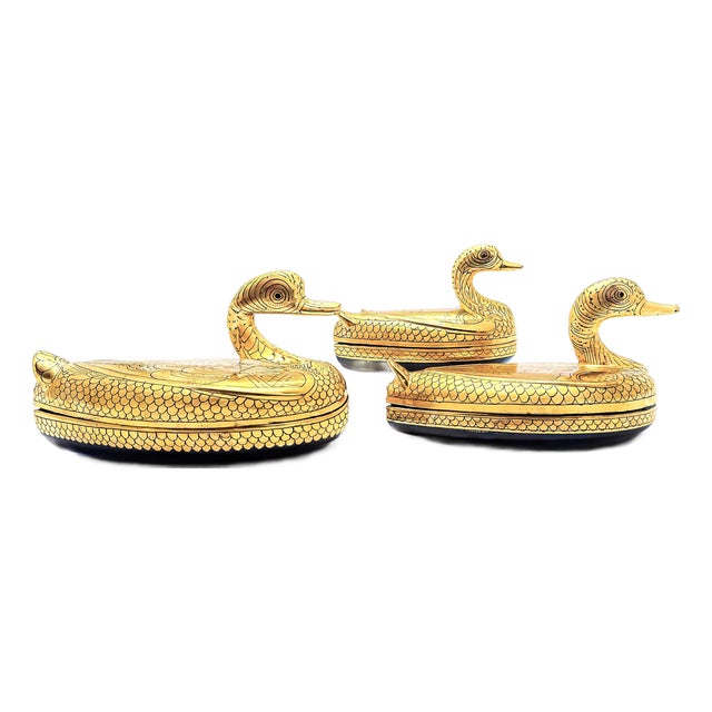 Large Mid-20th Century Burmese Gilt Lacquer Duck Trinket Boxes, Set of 3 For Sale