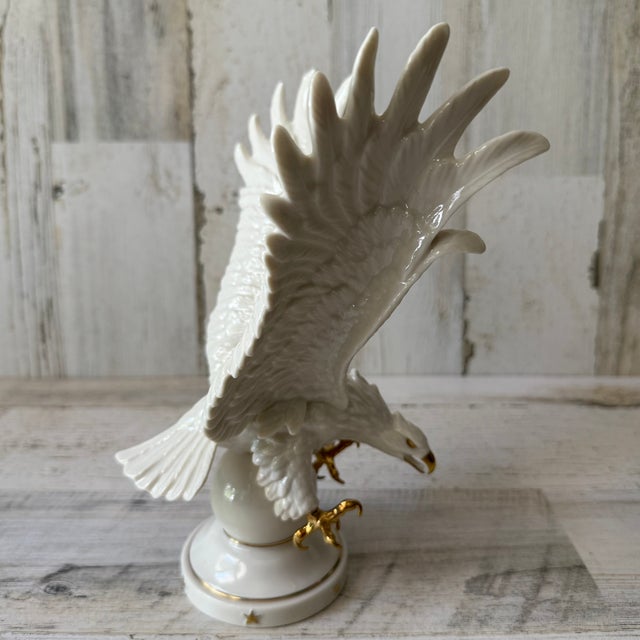 1990s Vintage "The Lenox Ivory Eagle" Figurine Fine Porcelain (1995) Discontinued For Sale - Image 5 of 9