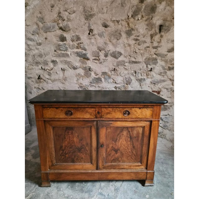 French Louis Philippe Walnut Buffet with Black Marble Top, France, 1840s For Sale - Image 12 of 18