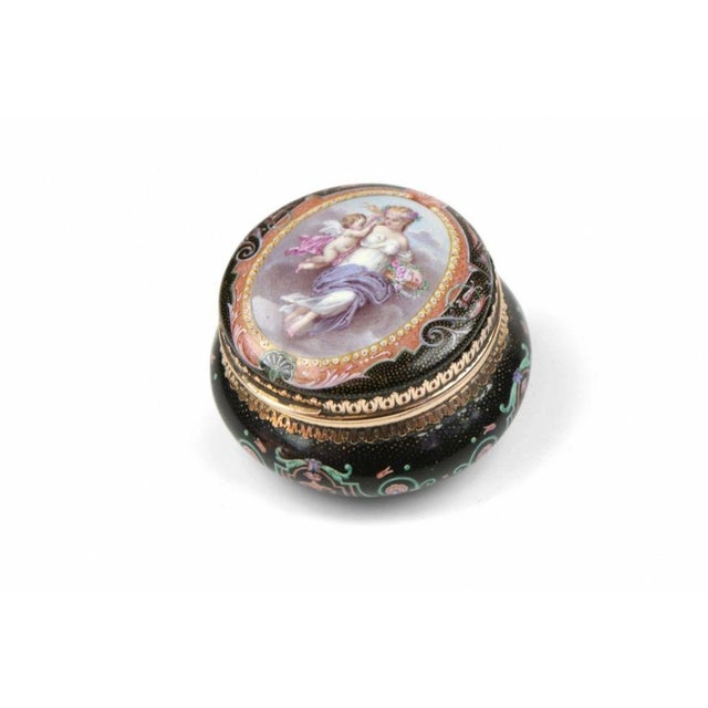 19th Century French Gold Powder Box, 1860 For Sale - Image 5 of 7