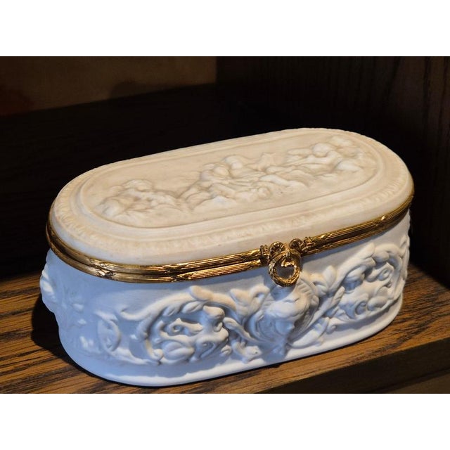 Neo-Classical Bisque Trinket Box with Relief from Limoges For Sale - Image 3 of 10