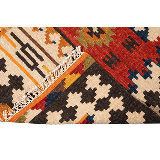 21st Century Contemporary Kilim Rug 5 '5'' X 7' 9'' For Sale - Image 4 of 13