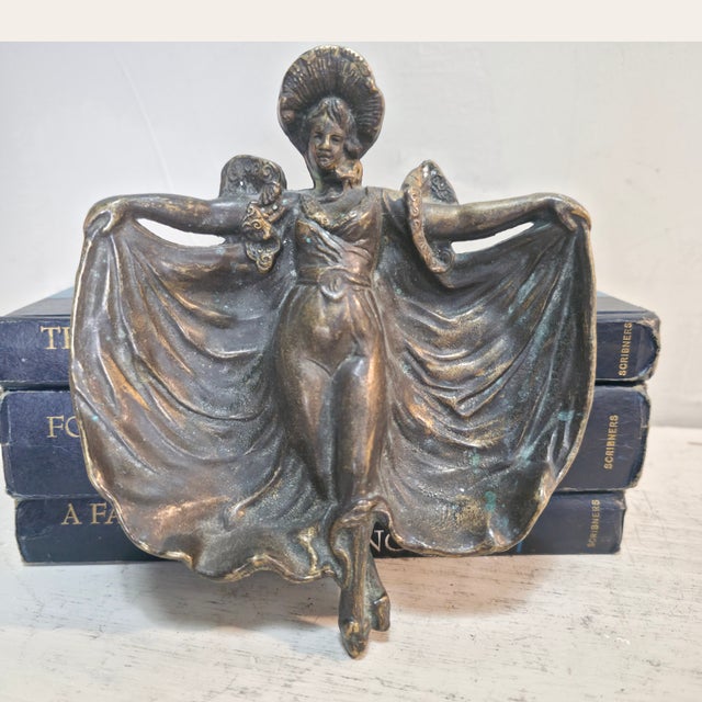 Early 20th Century Art Nouveau Style Bronze Figural Vide-Poche Trinket Dish For Sale - Image 9 of 10