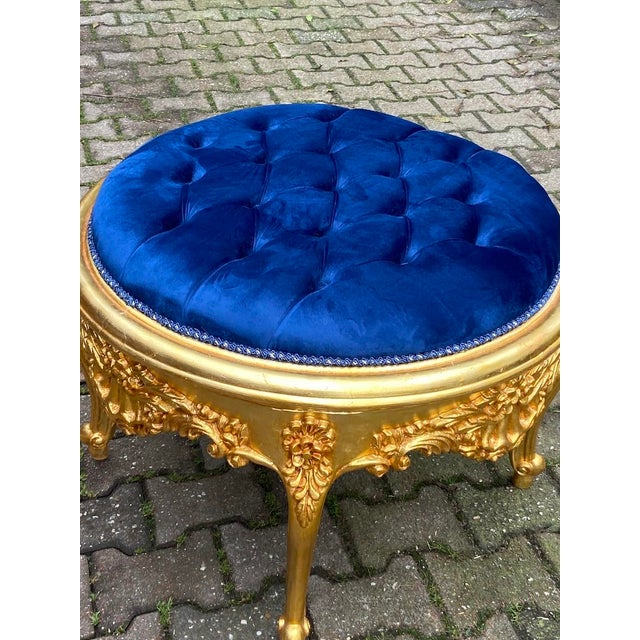 1980s Italian Rococo Gilt Blue Velvet Beech Bench For Sale - Image 9 of 12