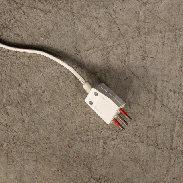 Vintage Italian Egg Shaped Table Lamp, 1980 For Sale - Image 3 of 14