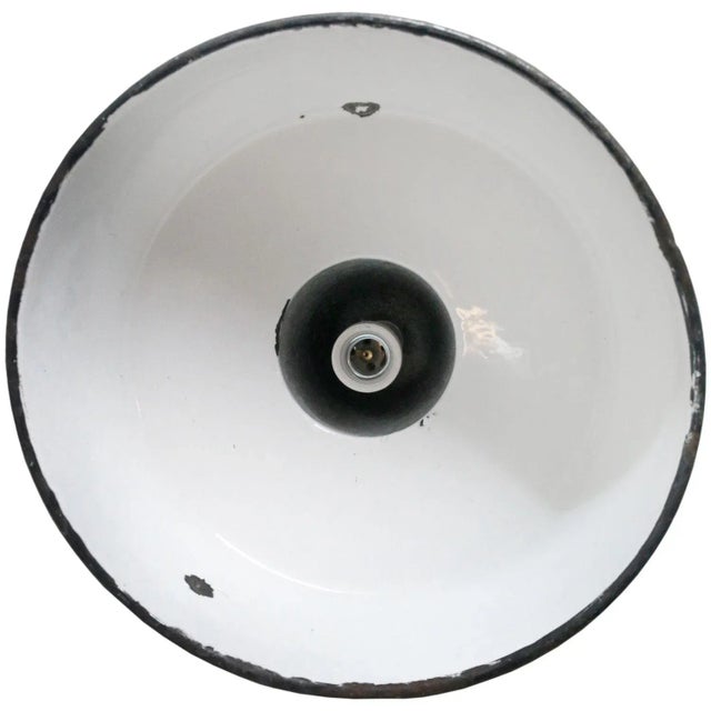 Industrial Mid-Century Modern Industrial Enamel Pendant Lamp For Sale - Image 3 of 5