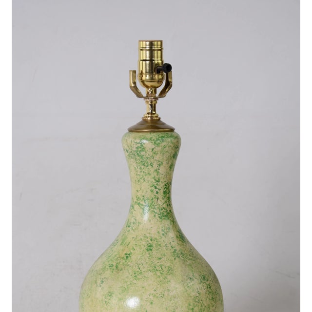Vintage Chinese Vase table lamp.Material: Porcelain.size：7.5"*20"