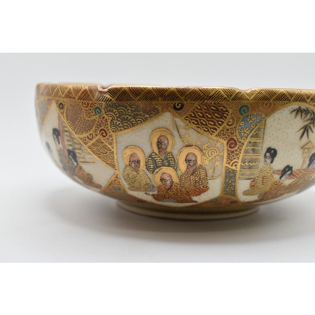 Late 19th Century Japanese Satsuma Bowl From the Meiji Period For Sale - Image 12 of 18