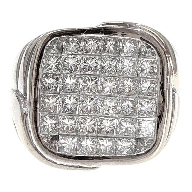 18kw Gents Invisible Set Diamond Ring, Size 10.25 For Sale