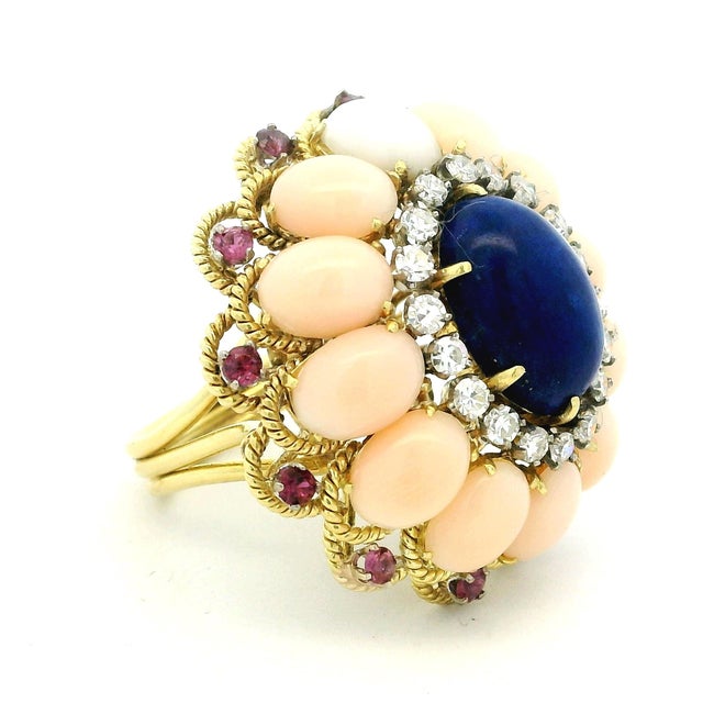 Mid-Century Modern Italian 18k Gold Lapis, Coral, Ruby & Diamond Cocktail Ring, 1970s, Size 7 For Sale - Image 3 of 18