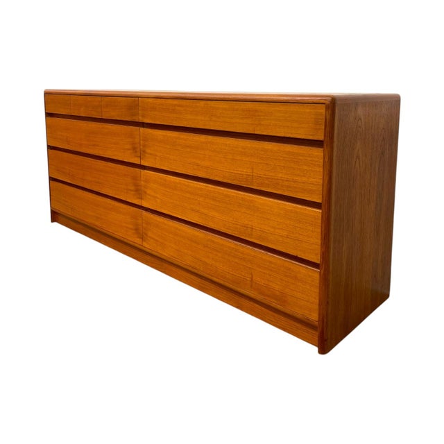 Mid-Century Modern Vintage Mid Century Modern Teak Long Lowboy Double Dresser Credenza. For Sale - Image 3 of 12