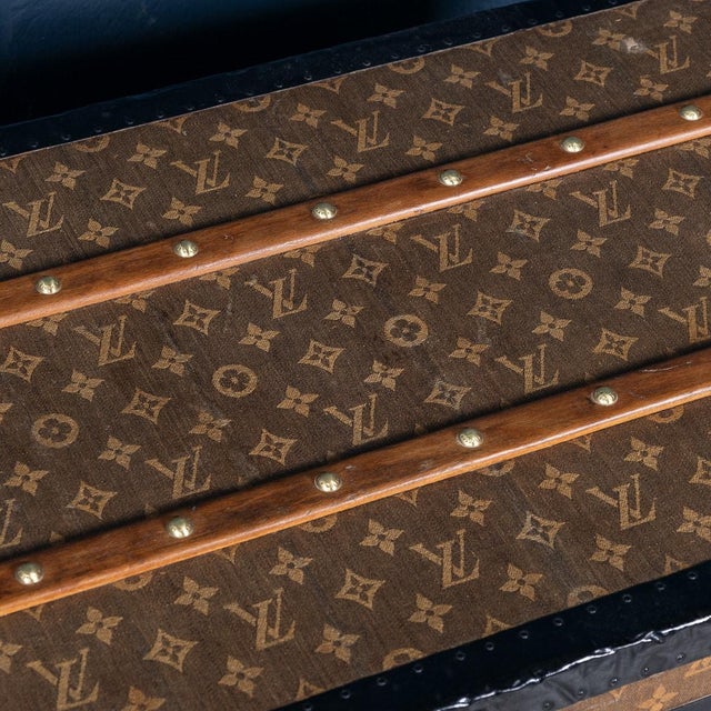 Antique Trunk in Woven Canvas from Louis Vuitton, 1900 For Sale - Image 6 of 18
