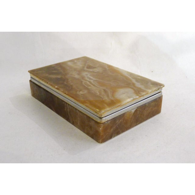 Large rectangular box (for jewelry, cigars, games, etc.), flat shape, entirely made of marbled onyx stone, chocolate...