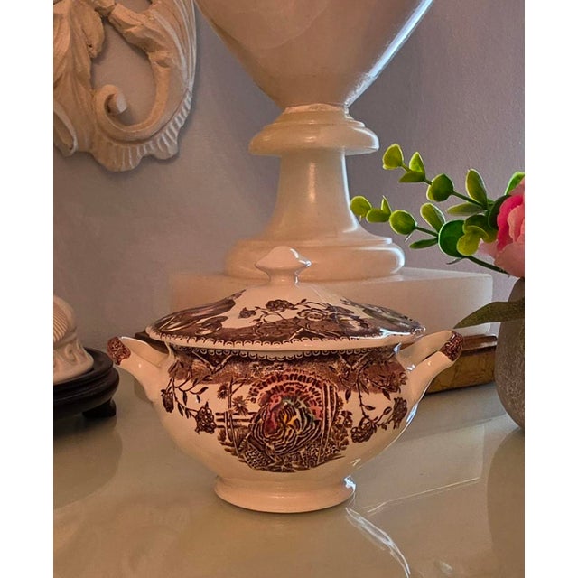 Vintage Johnson Brothers "His Majesty" sugar bowl and lid. Add to a collection to complete a coffee and tea set or use as...