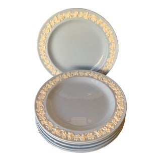 1950 Wedgwood Queen’s Ware Salad/Luncheon Plates - Set of 7 For Sale
