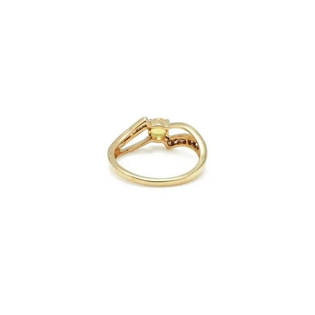 Metal Round Cut Yellow Sapphire Diamond Bypass Ring in 18k Solid Gold Size 7 For Sale - Image 7 of 14