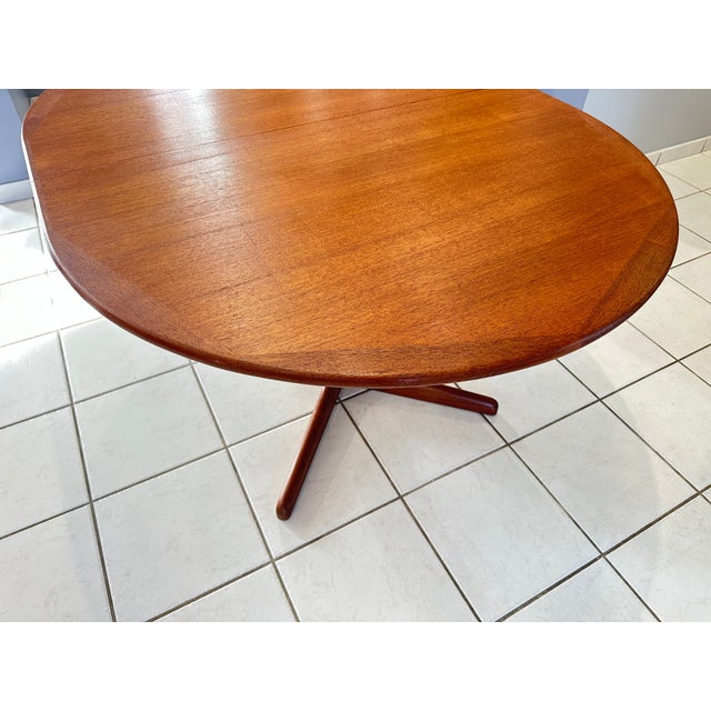 Brown Scandinavian Extendable Dining Table in Teak attributed to Niels Otto (N. O.) Møller for CS Mobelfabrik, Denmark, 1960 For Sale - Image 8 of 18