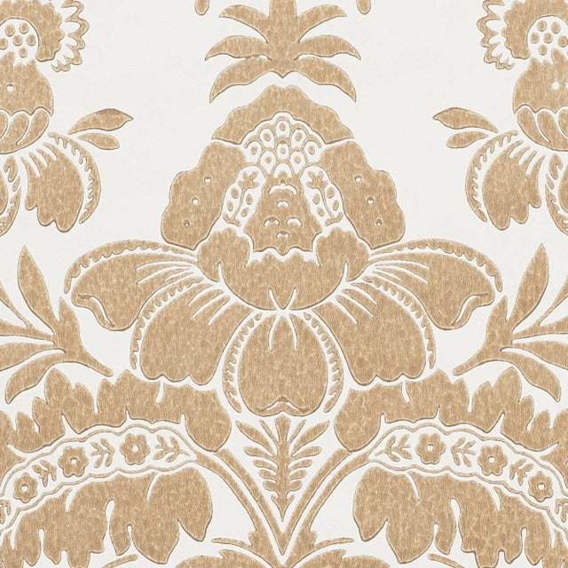 Contemporary Schumacher Simone Damask Wallpaper in Gold For Sale - Image 3 of 4