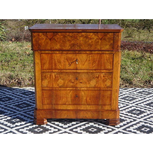 Louis Philippe Walnut Dressing Table For Sale - Image 3 of 18