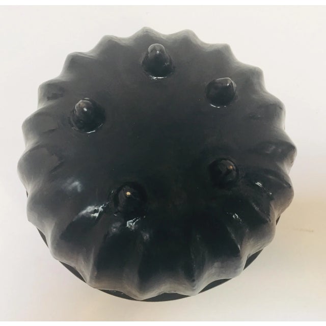 Burmese Black and Red Round Box Lacquer Offering Vessel Urn For Sale - Image 4 of 13