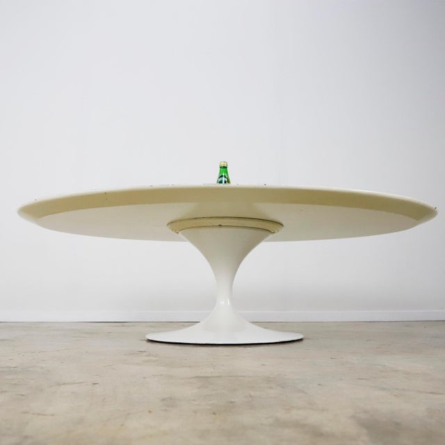 1960s Big Size Mid Century Attributed to Eero Saarinen for Knoll Center Table For Sale - Image 6 of 17