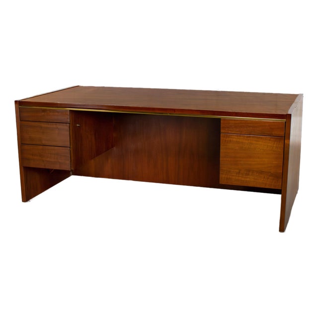 Mid to Late 20th Century MCM to Modern Walnut Executive Desk by Commonwealth Contract Furnishings For Sale