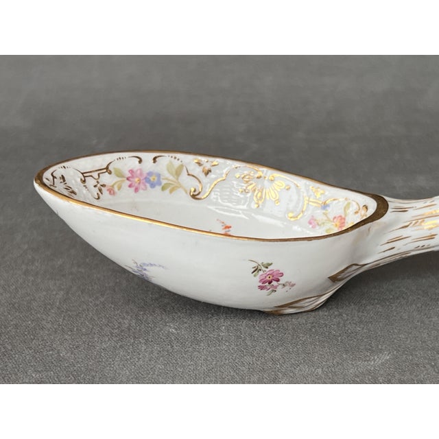 Meissen Porcelain Serving Spoon, 19th Century For Sale - Image 5 of 9