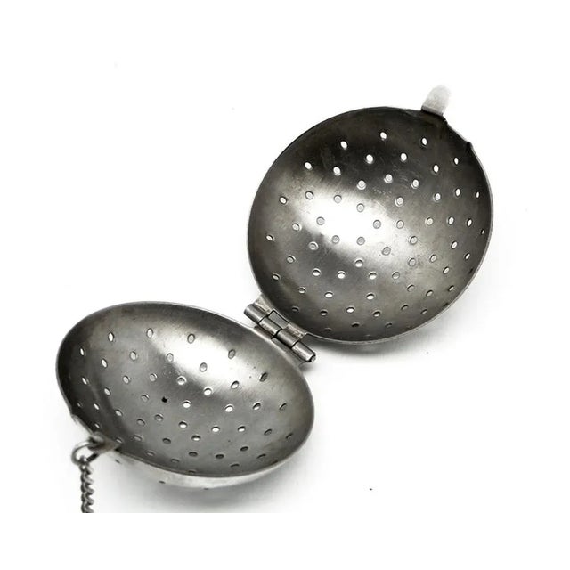 Polish Art Deco Infuser, 1950s, in Very Good conditions. Designed 1950 to 1959