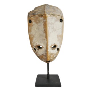Vintage Small Passport Lega Mask on Stand For Sale