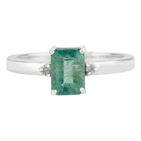 Natural Emerald and Diamond Engagement Ring in 925 Silver Size 8.5 For Sale