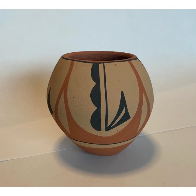 1980s Signed Southwest Pottery Vase For Sale - Image 4 of 5