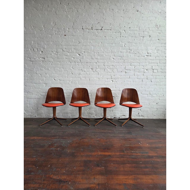 Mid-Century Modern 1960s Bentwood Dining Chairs Attributed to George Mulhauser for Plycraft, Set of 4 For Sale - Image 3 of 18