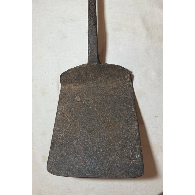 Large Antique 18th Century Thick Wrought Iron Dutch Fireplace Shovel Tool 1700s For Sale - Image 10 of 14