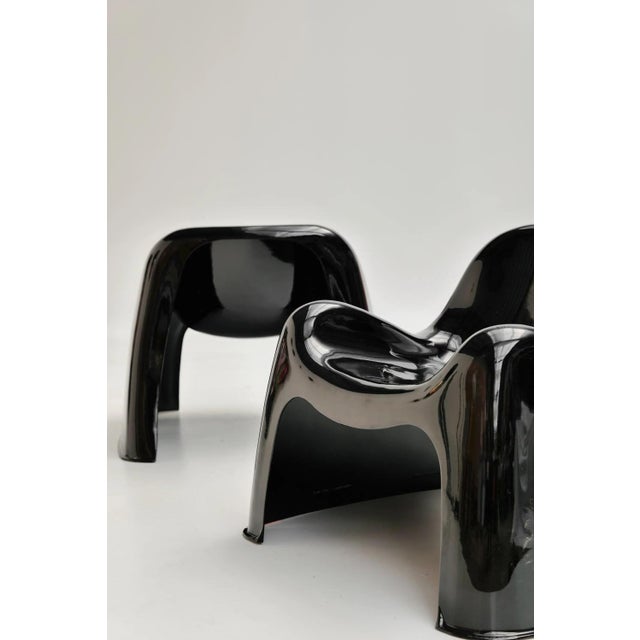 Toga Chairs in Black Fiberglass by Sergio Mazza for Artemide, 1980s, Set of 2 For Sale - Image 10 of 15