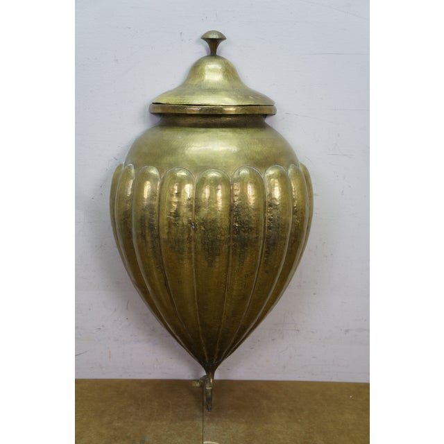 Antique Italian Hammered Ribbed Brass Lavabo Water Fountain Cistern & Basin For Sale - Image 4 of 18