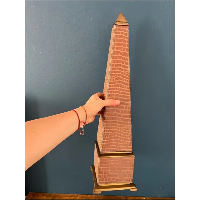 Vintage Faux Croc Obelisk Set | Light Brown Brass Decor For Sale - Image 13 of 16